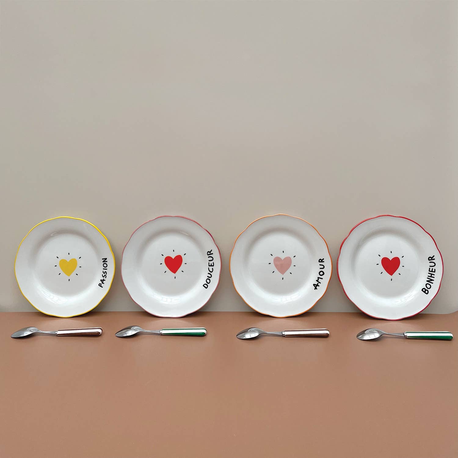 Opjet Paris - Vente Assiette - Set de 4 assiettes dessert amour cœur D19cm2
