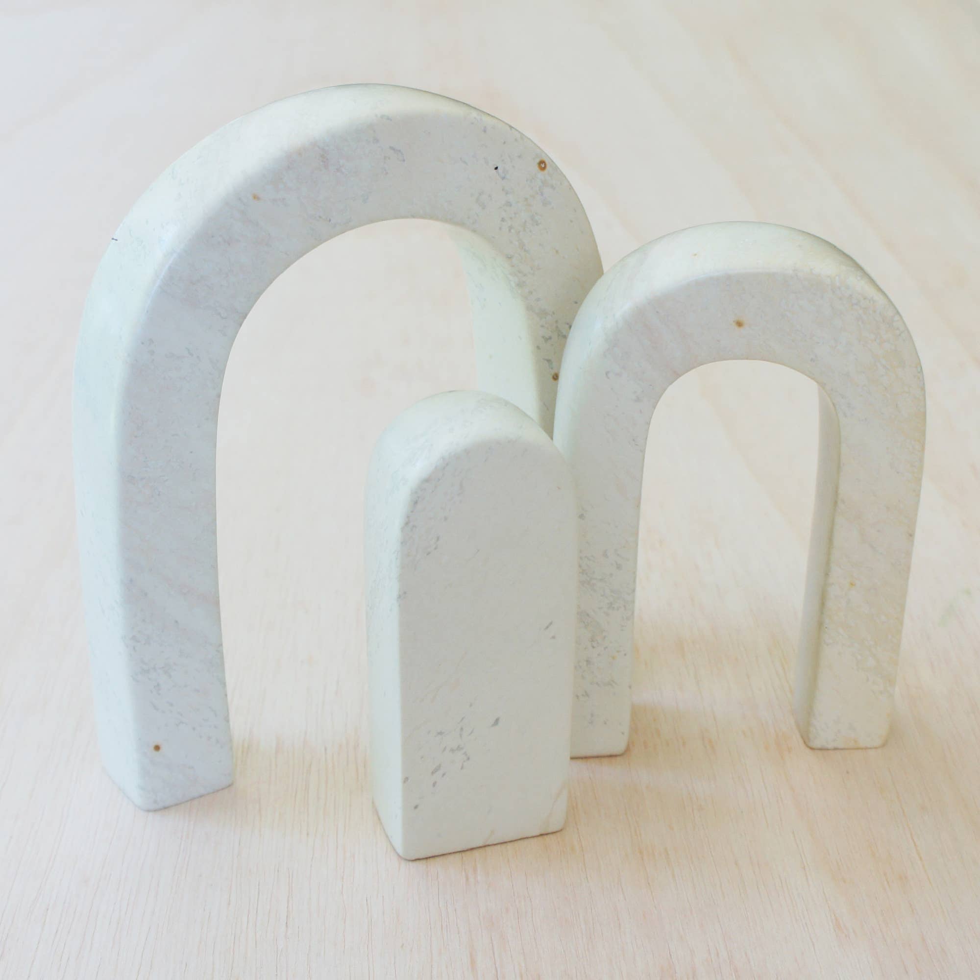 Venture Imports LLC - Vendita all'ingrosso Scultura - Scultura naturale dell'arcobaleno2