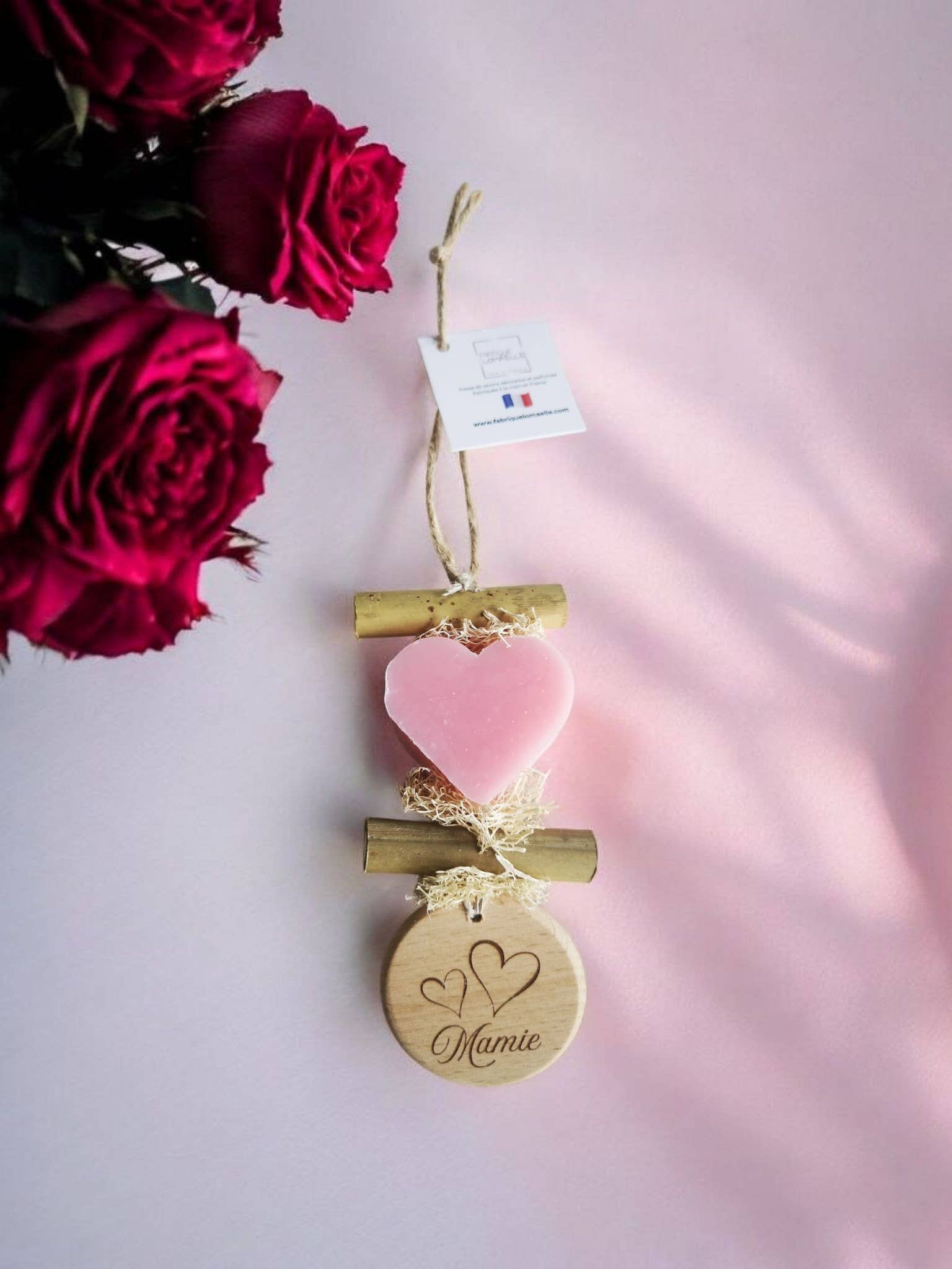 fabrique lomaelle - Wholesale Soap Set - Braid 1 Pink Heart Soap 1 Engraved Wood Round "Grandma"3