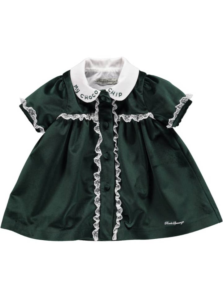 Abito in velluto verde con dettagli in pizzo bianco per la vendita all'ingrosso da parte di Piccola Speranza