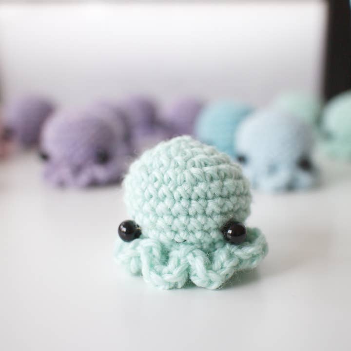 Mohu – Engroshandel Nøglering - Unisex – Hæklet blæksprutte amigurumi legetøj, ornament eller nøglering3