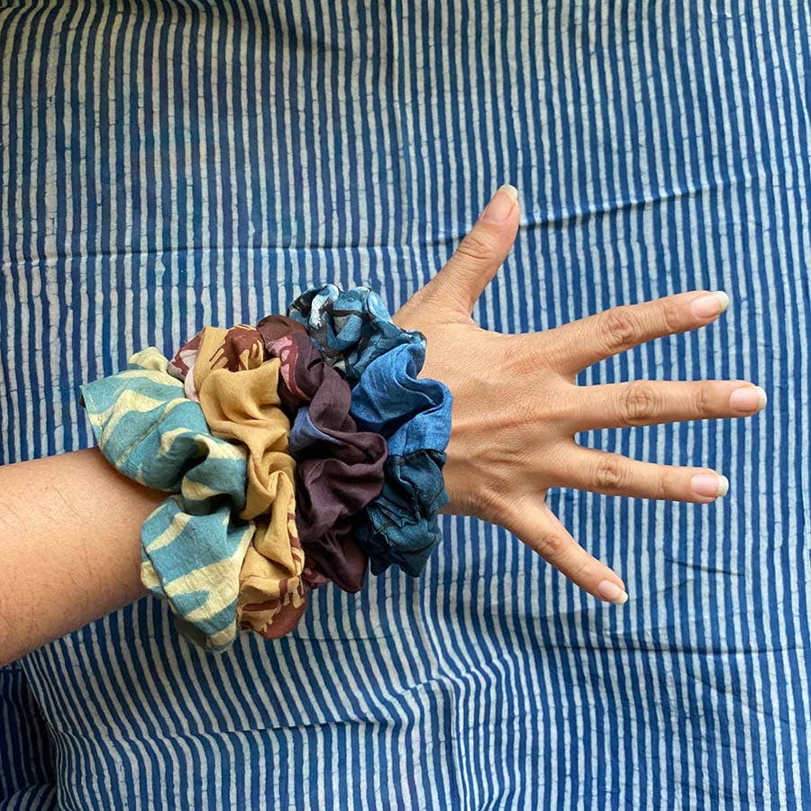 Ichcha - Wholesale Scrunchie - Women's - Scrunchies | Cotton Silk Hand Dyed + Block Print (set of 2)5