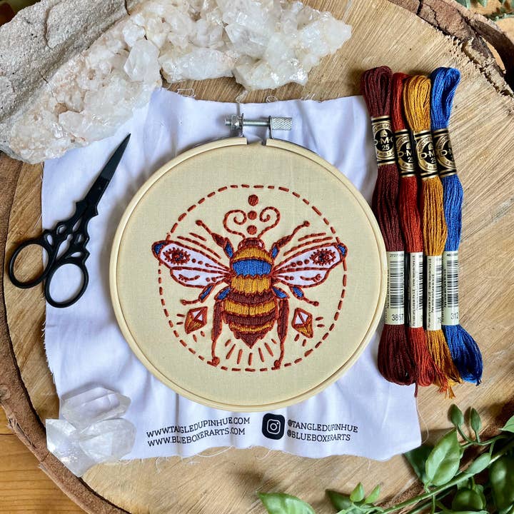 Tangled Up In Hue - Wholesale Embroidery/Cross Stitch Supplies - DIY Stitch Kit - Winking Bee Embroidery Kit3