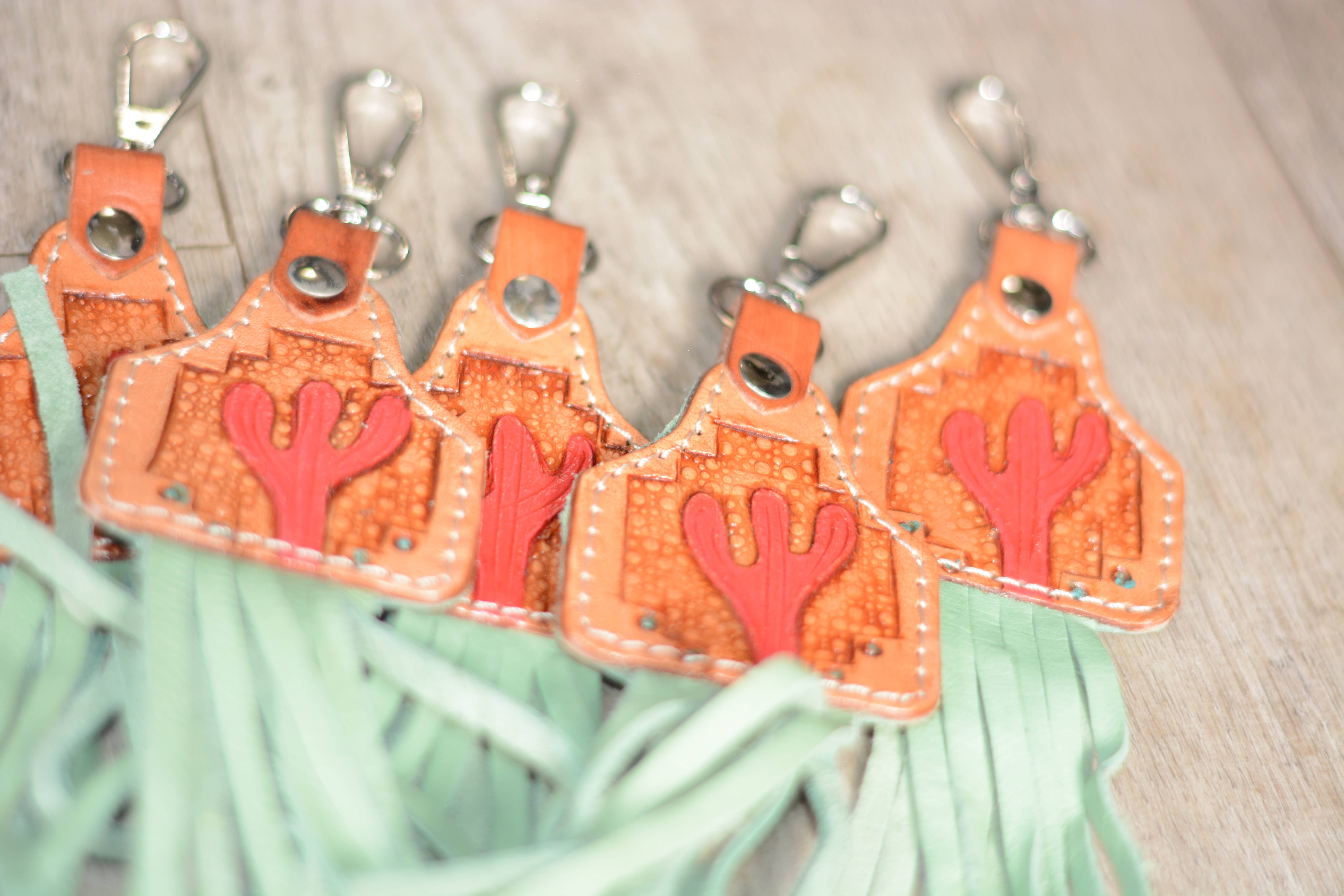 FRINGE & LUXE - Wholesale Keychain - Women's - Cactus & fringe keychain 1