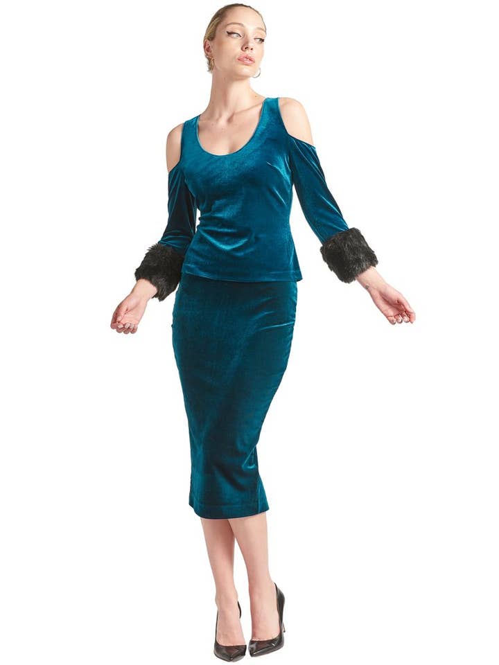 Velluto verde acqua Tia Skirt: Gonna midi a tubino in velluto elasticizzato - verde acqua in vendita all'ingrosso su Faire