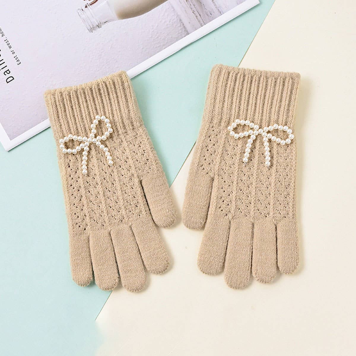 NINEXIS - Wholesale Gloves - Women's - CWAG00586_WOMEN WINTER KNIT BOW PEARL TOUCHSCREEN GLOVES4