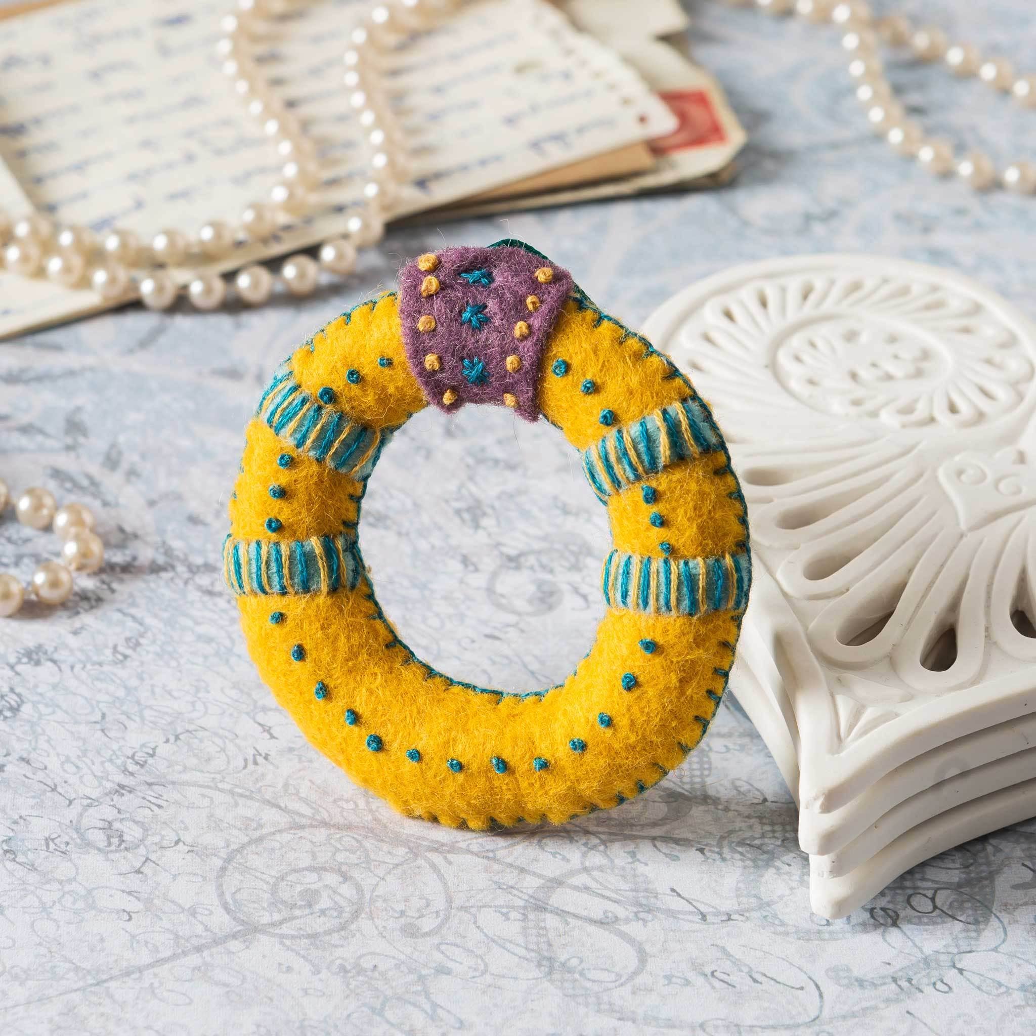 Corinne Lapierre Limited - Wholesale Craft Sewing Kit - 12 Days of Christmas Felt Kit - the Whole Set10