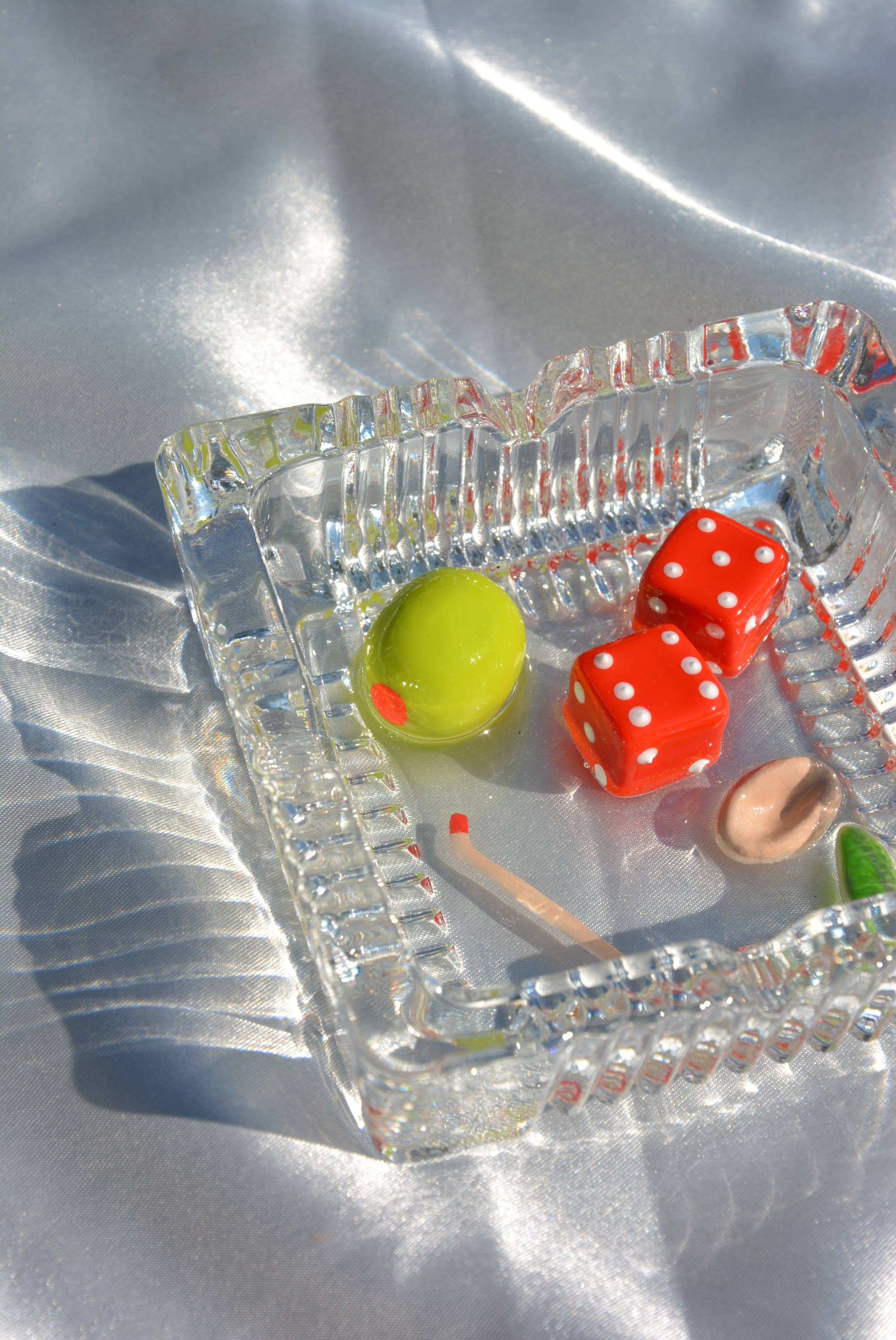 House of Savage – Engroshandel Askebæger – Lucky You Askebæger med keramisk oliven og terninger5