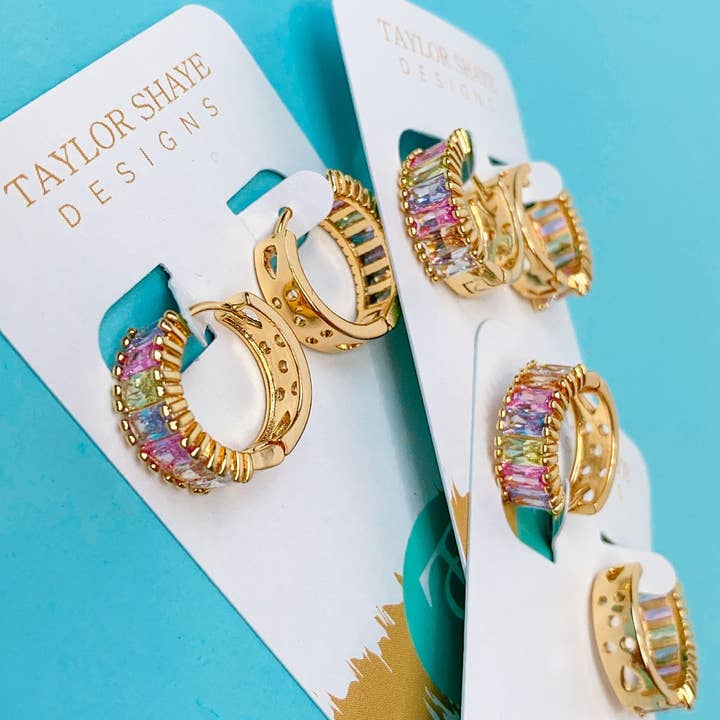 Taylor Shaye Designs - Wholesale Huggie oorbellen - Crystal Baguette Huggies2