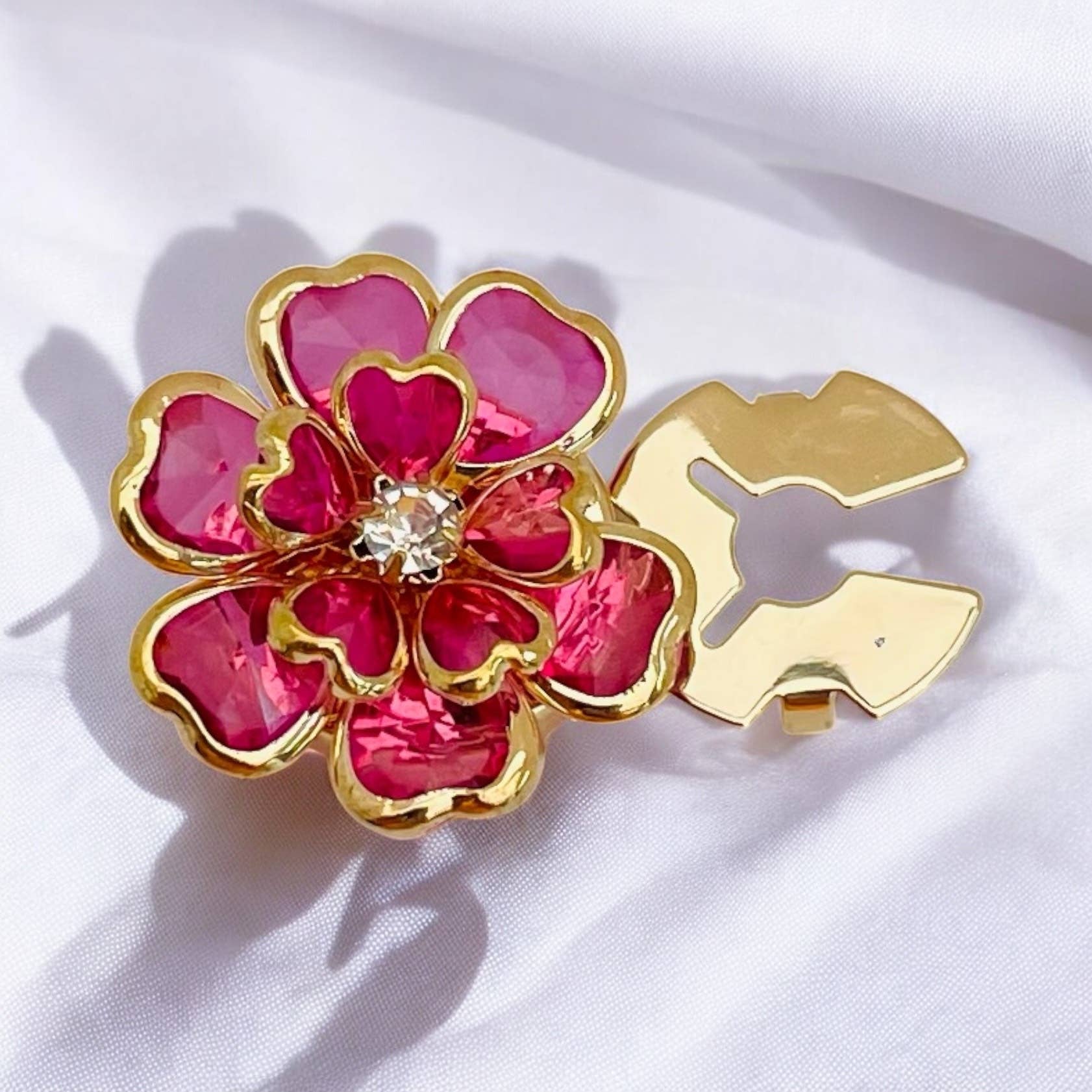 Huracan - Wholesale Brooch - Bolye button box1