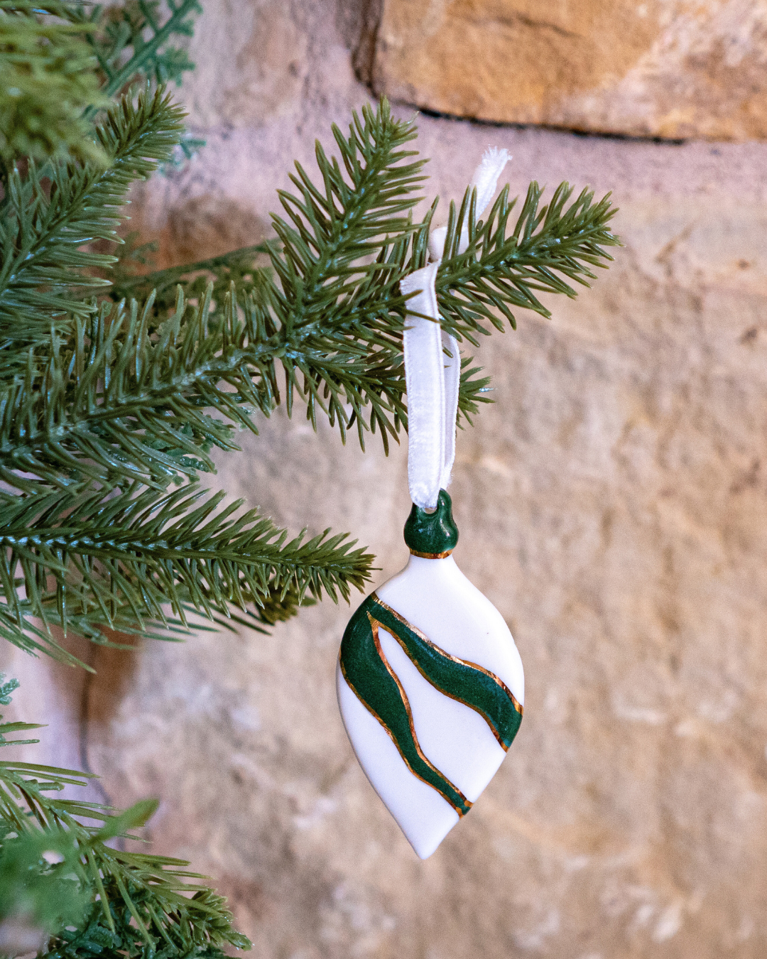 Sojourn Studio - Wholesale Ornament - Bulb Ornaments3