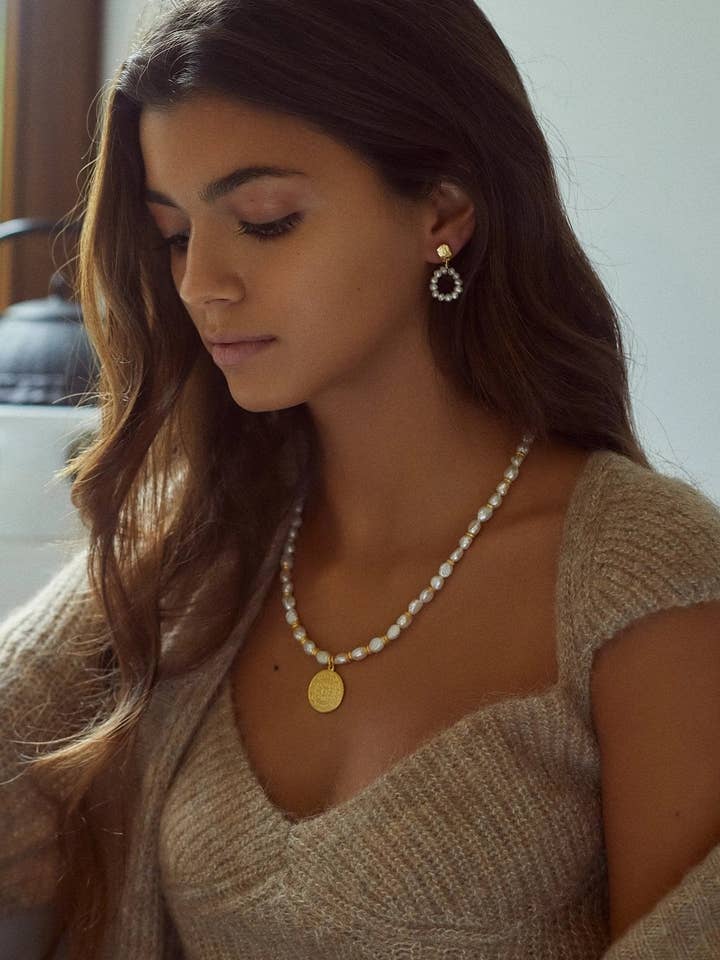 Collana Sunshine Pearls per la vendita all'ingrosso da parte di Sofia Godinho