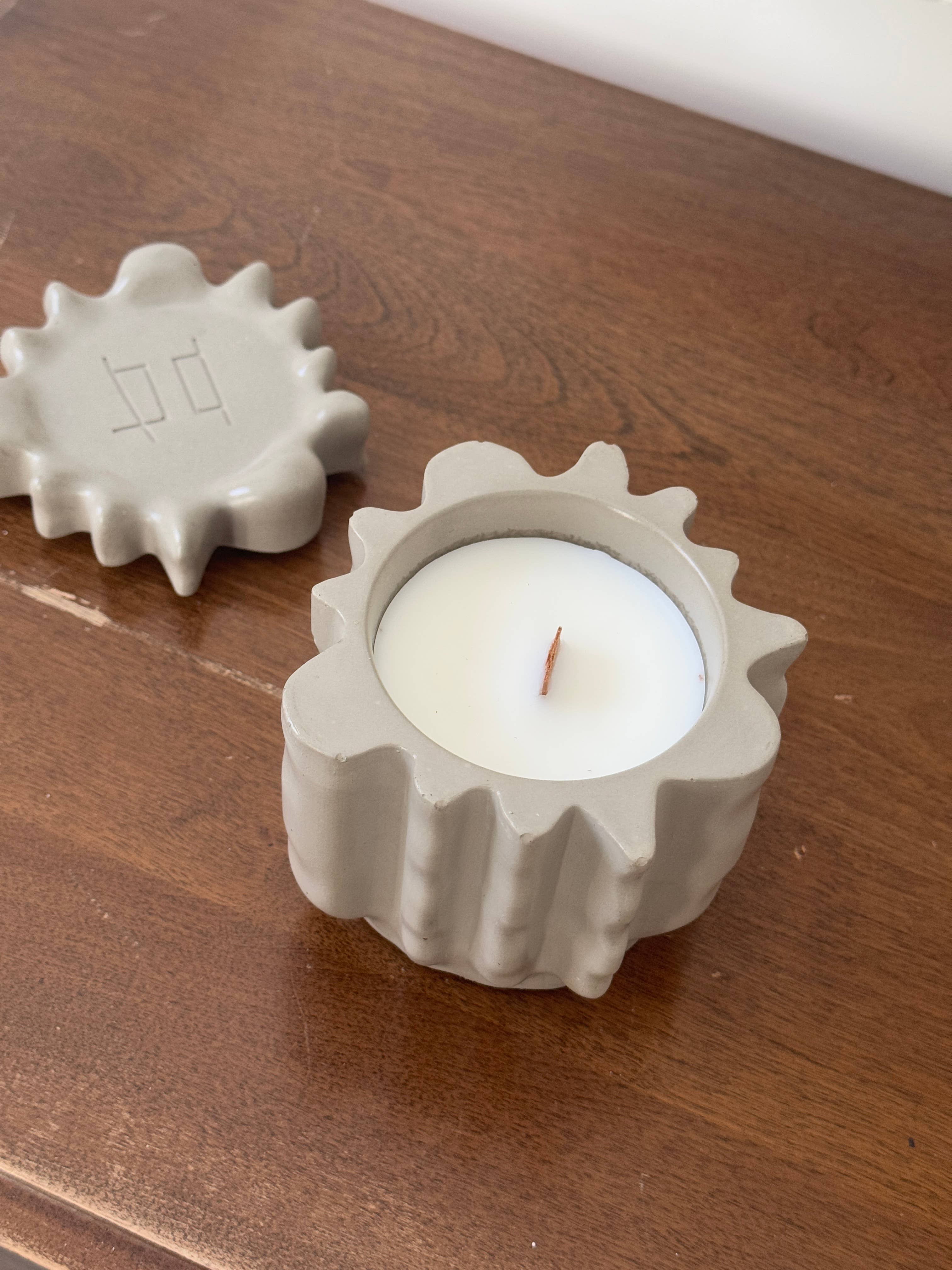 Atelier La Rouleuse - Wholesale Jar/Filled Candle - FORMA - mandarin and resin coconut wax candle2