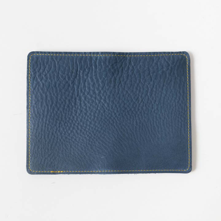 KMM & Co. - Vente Étui/housse pour passeport – unisexe - Porte-passeport en cyprès bleu3