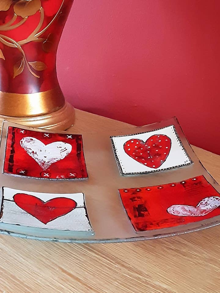 Fused Glass Heart Plate #1 for wholesale by Glasstopia