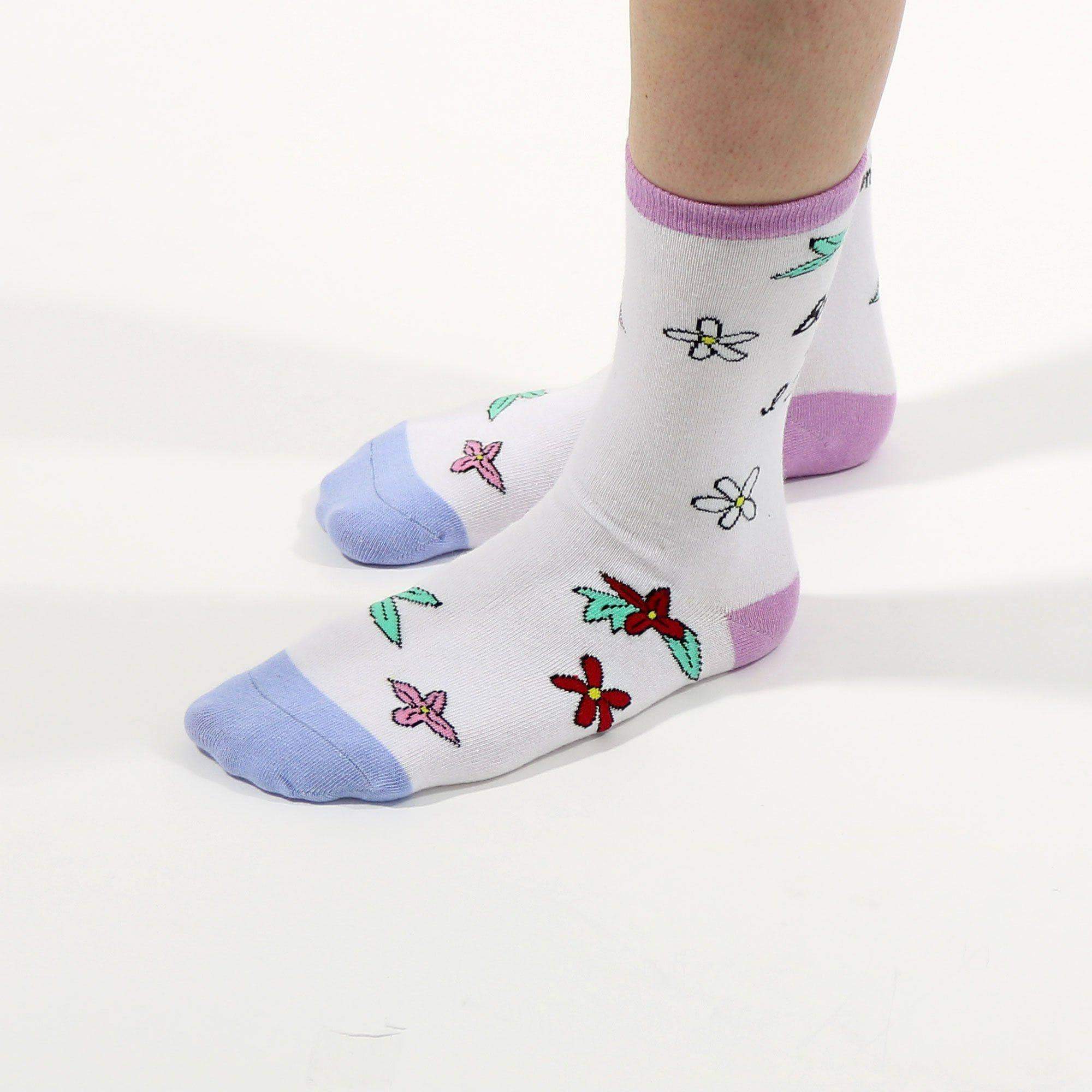 Punky Pins – wholesale Socks – Unisex – Breaking News I Don't Care Sassy Socks4