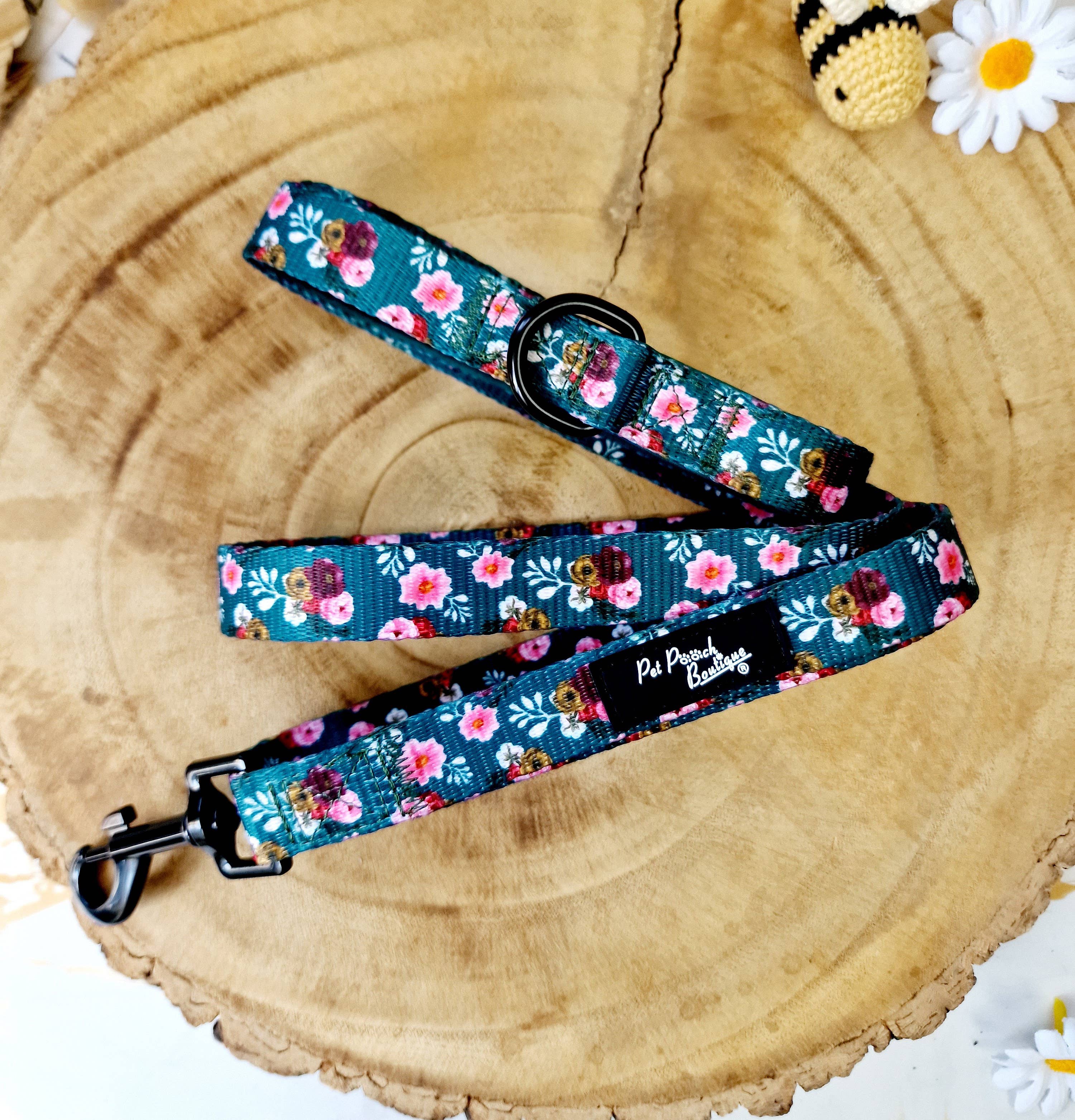 Pet Pooch Boutique – wholesale Pet leash – Dog – Vintage Clover Green Peonies Floral Dog Lead0