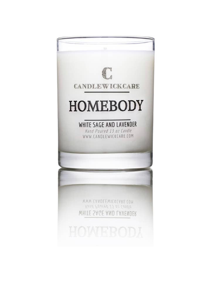 Bougies parfumées CandlewickCare Homebody dans un bocal en verre (13 oz) pour la vente par CANDLEWICKCARE