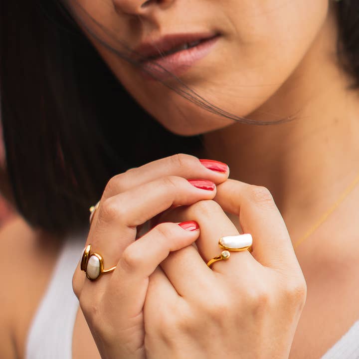 Vama Couture - Wholesale Cocktail/statement ring - Vama Couture | Kai Sterling Silver Ring with Pearl 1