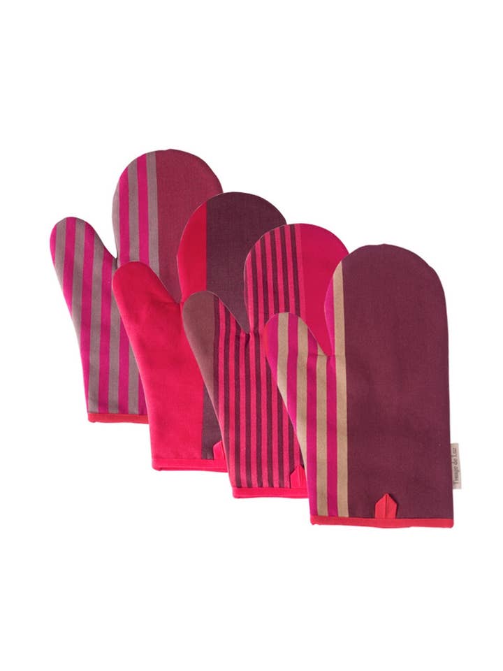 Grenade Glove for wholesale by Tissage de Luz