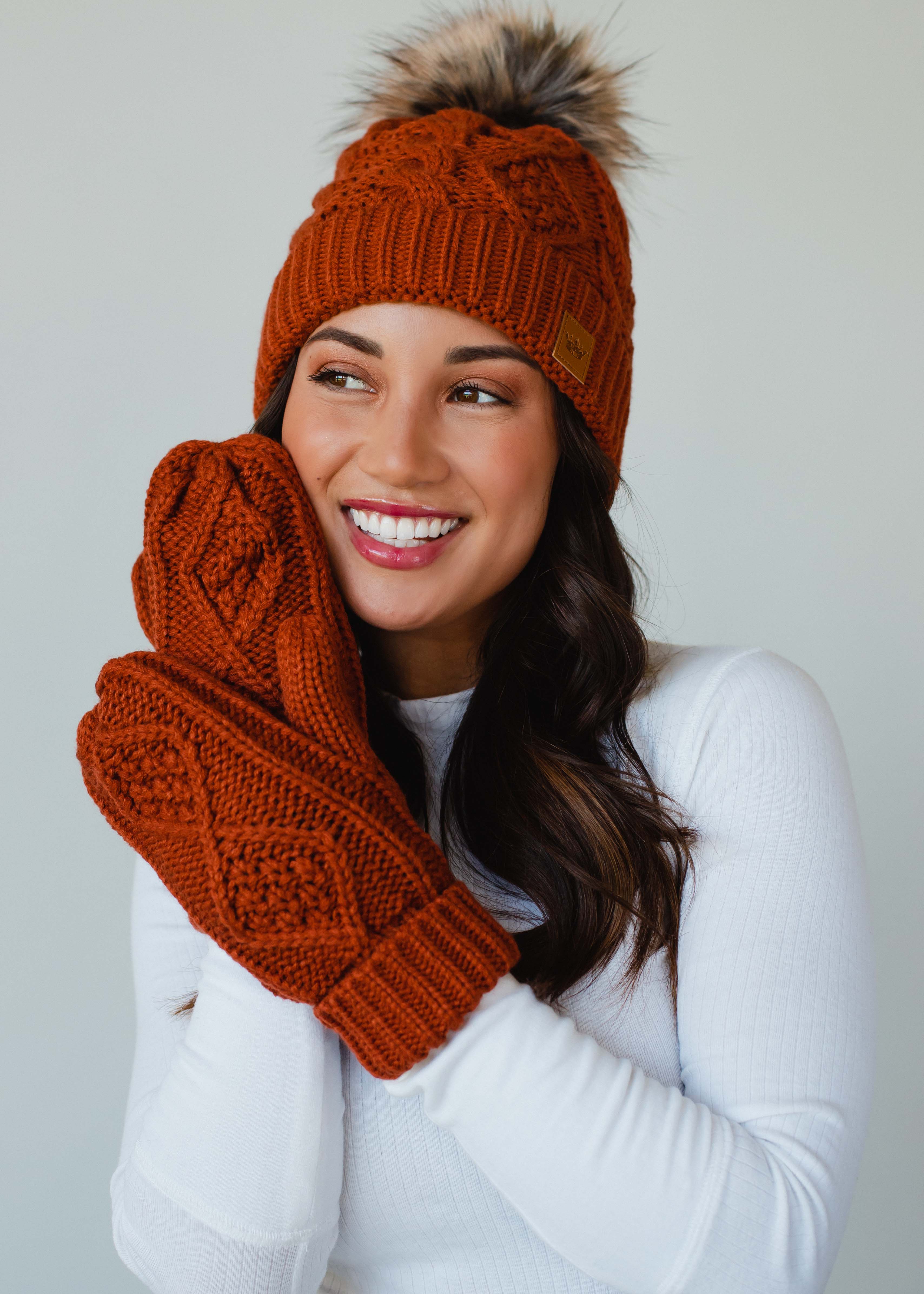 Panache Apparel Co. - Wholesale Beanie - Dames - Rust Cable Knit Pomhoed3