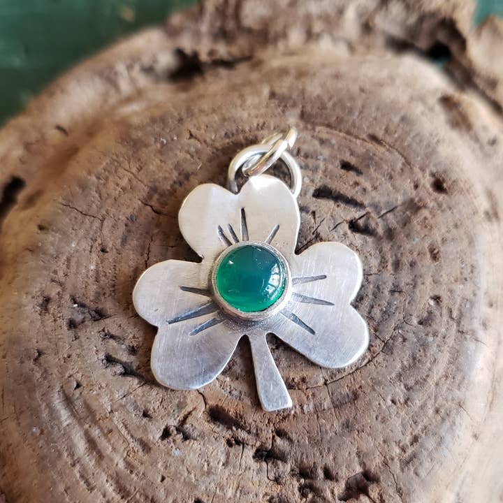 Shamrock Gemstone Pendants in Sterling Silver for wholesale by Verdilune