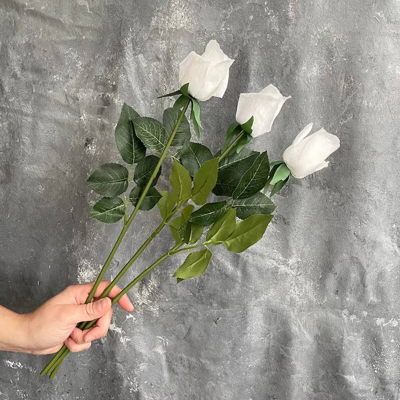 Angel Isabella - Vente Fleurs artificielles - Tige de rose artificielle ultra réaliste de 43 cm avec revêtement humidifié4