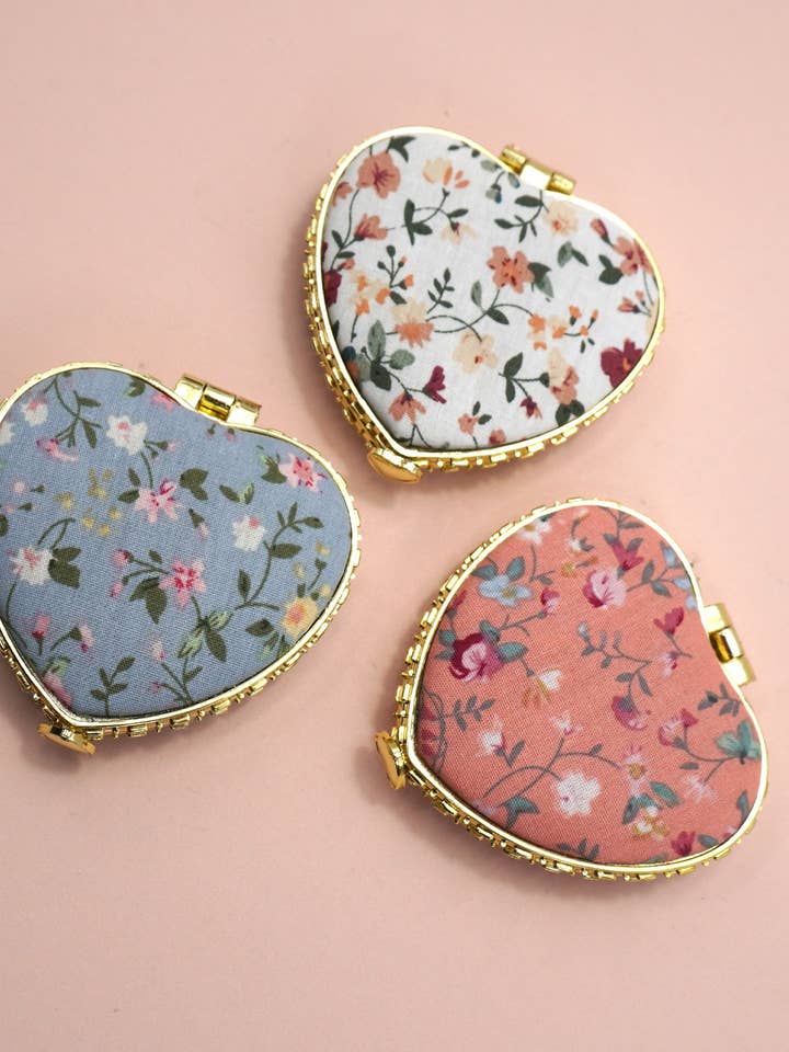 TRAVEL POCKET COMPACT HANDHELD FLORAL MIRROR | 40M103 for wholesale by JOSSLYN by wall to wall