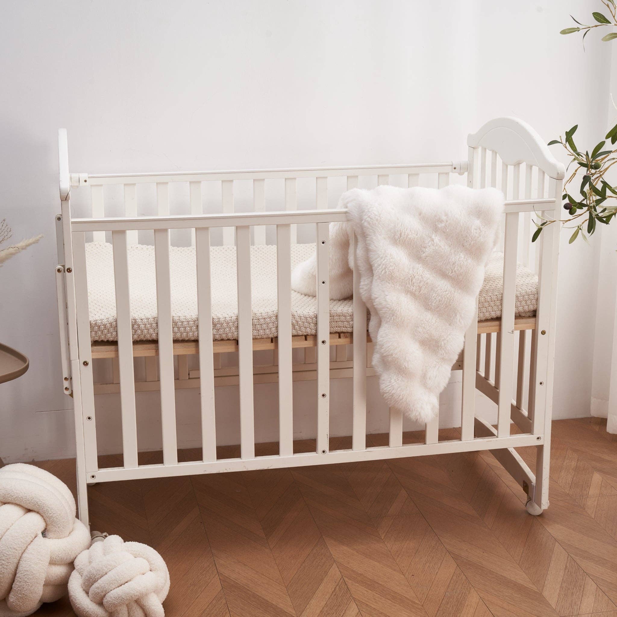 Zoe Sage - Wholesale Bedding blanket – Kids & Baby - Cloud Bubble Blanket - Silk3