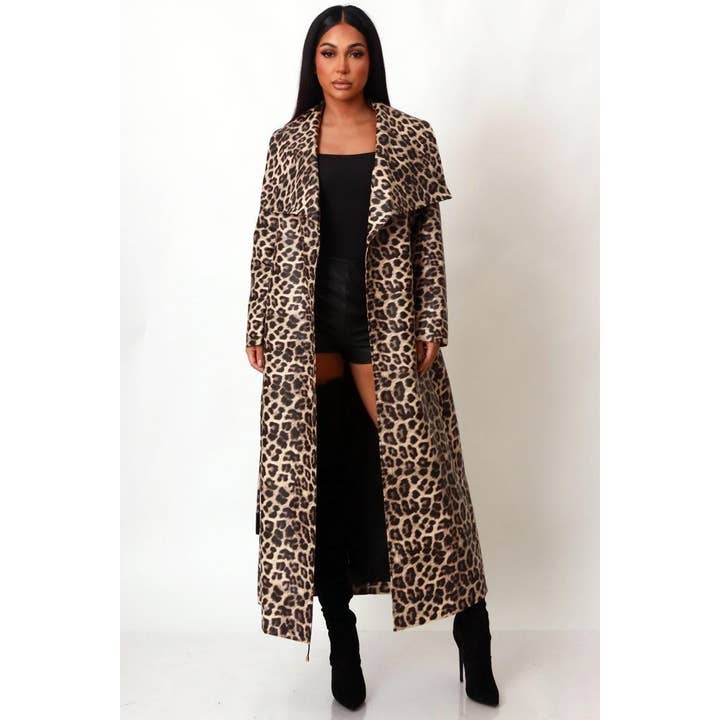 CAPPOTTO MAXI ELEGANZA SELVAGGIA per la vendita all'ingrosso da parte di Black Pearl Clothing