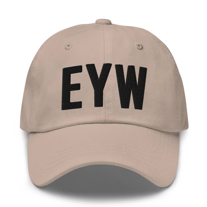 Casquette de papa brodée avec le code de l'aéroport EYW Floride | Fil noir pour la vente par CRE PYT