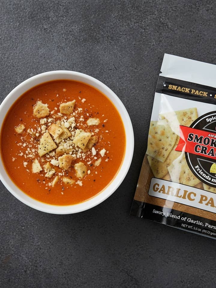 Spices Smokehouse Crackers-Garlic Parmesan-12ct-3.5 or 7 oz for wholesale by Smokehouse Crackers