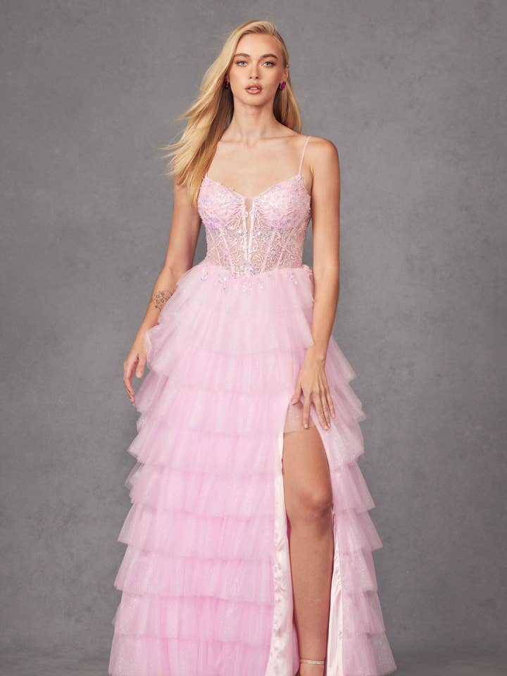 Robe de bal en tulle à volants avec corsage en dentelle profonde et dos lacé JTJT2458A pour la vente par SMC Fashion