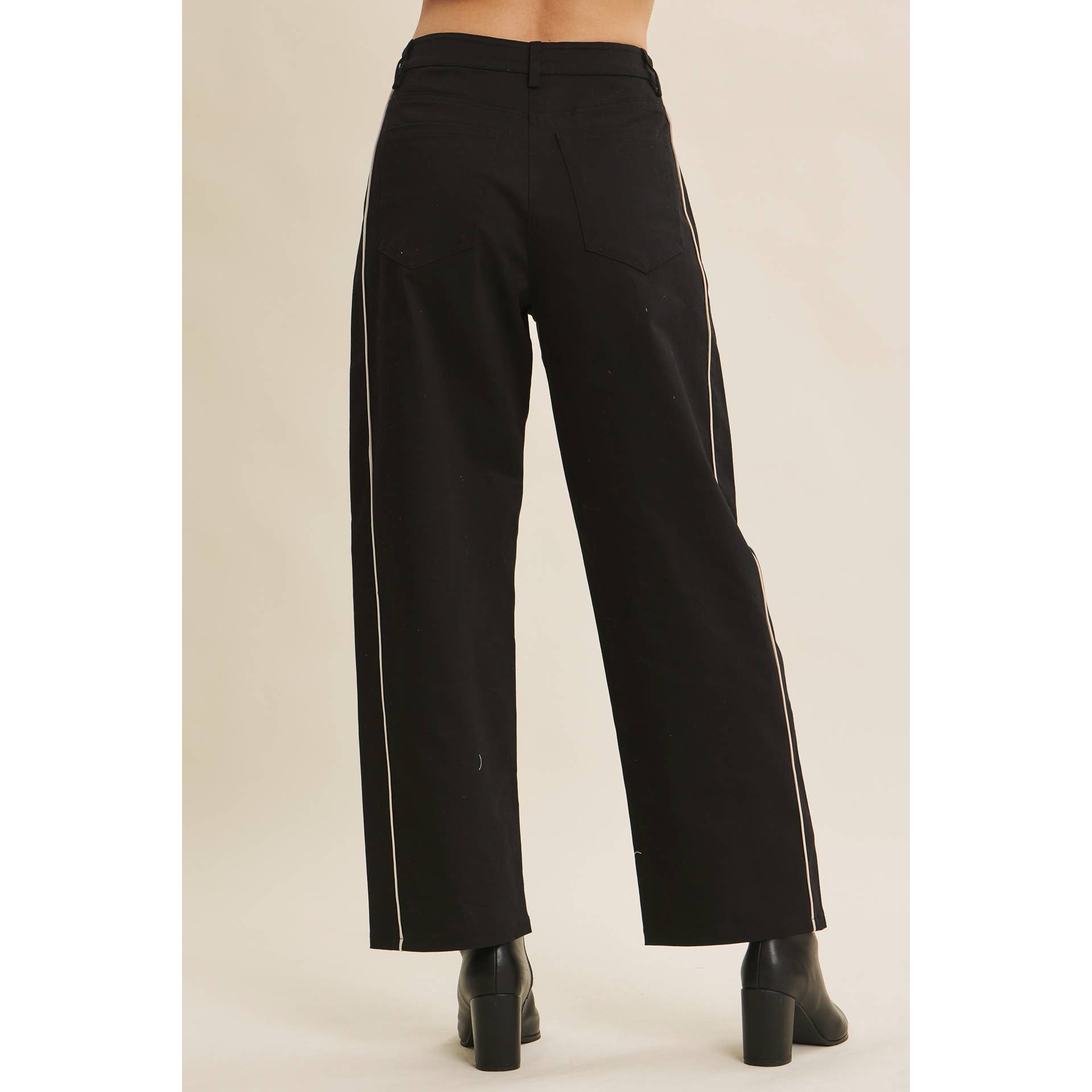 in february - Wholesale Pants - Women's - CLASSIC MEETS ELEVATED CAUSUAL PIPED TWILL BARREL-LEG PANTS10