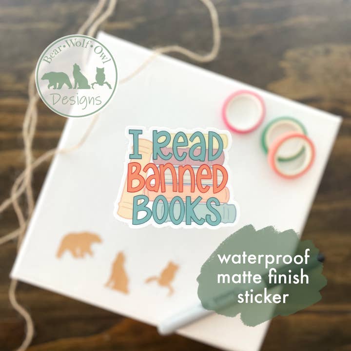 Li livros proibidos | Vinyl Sticker por atacado de BearWolfOwl Designs