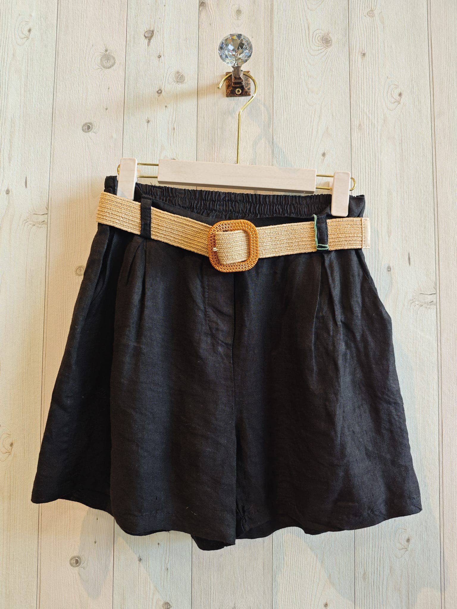 Linen & More – Engroshandel Shorts – Kvinder – REF 30563 100 % hør shorts med bælte0