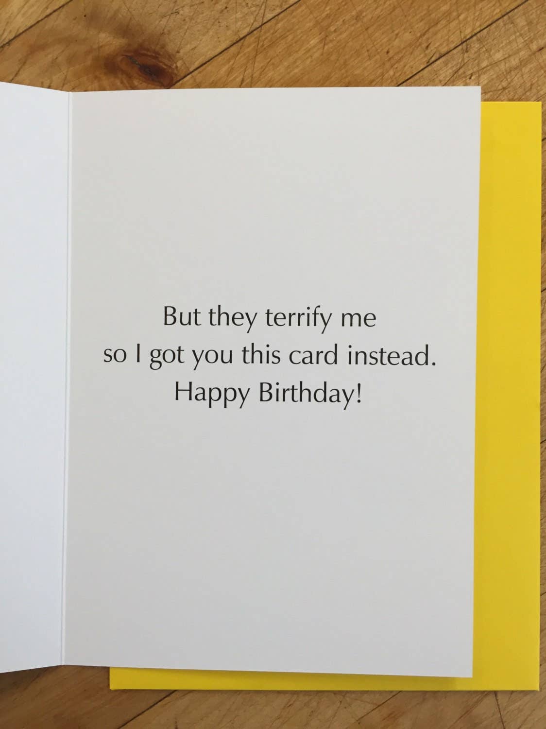 Sunde White Industries - Vendita all'ingrosso Biglietti di auguri - Biglietto di compleanno per torta di procione1