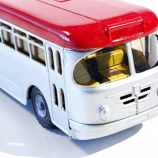 die Blechfabrik e.K. - Wholesale Toy Car/Truck - Kids - bus silver-red2