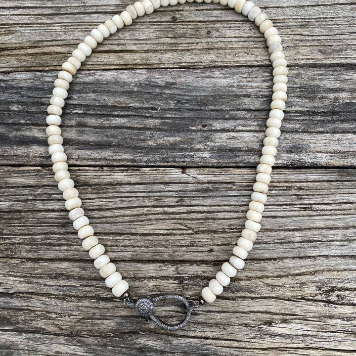 Galhada de Alce Naturalmente Caída com Fecho Grande em Diamante por atacado de ILISSA MICHELE JEWELRY