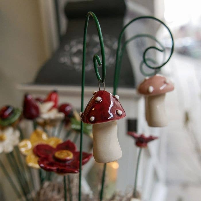 NaturoTheke - Wholesale Decorative Tabletop Object - Lucky mushroom with message (4.5cm-5.5cm) + rod0