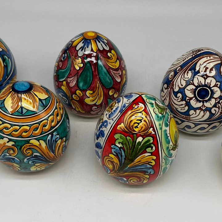 DD Ceramiche Siciliane - Wholesale Decorative Tabletop Object - Hand-painted Ceramica Caltagirone Easter eggs (various sizes and decorations)6