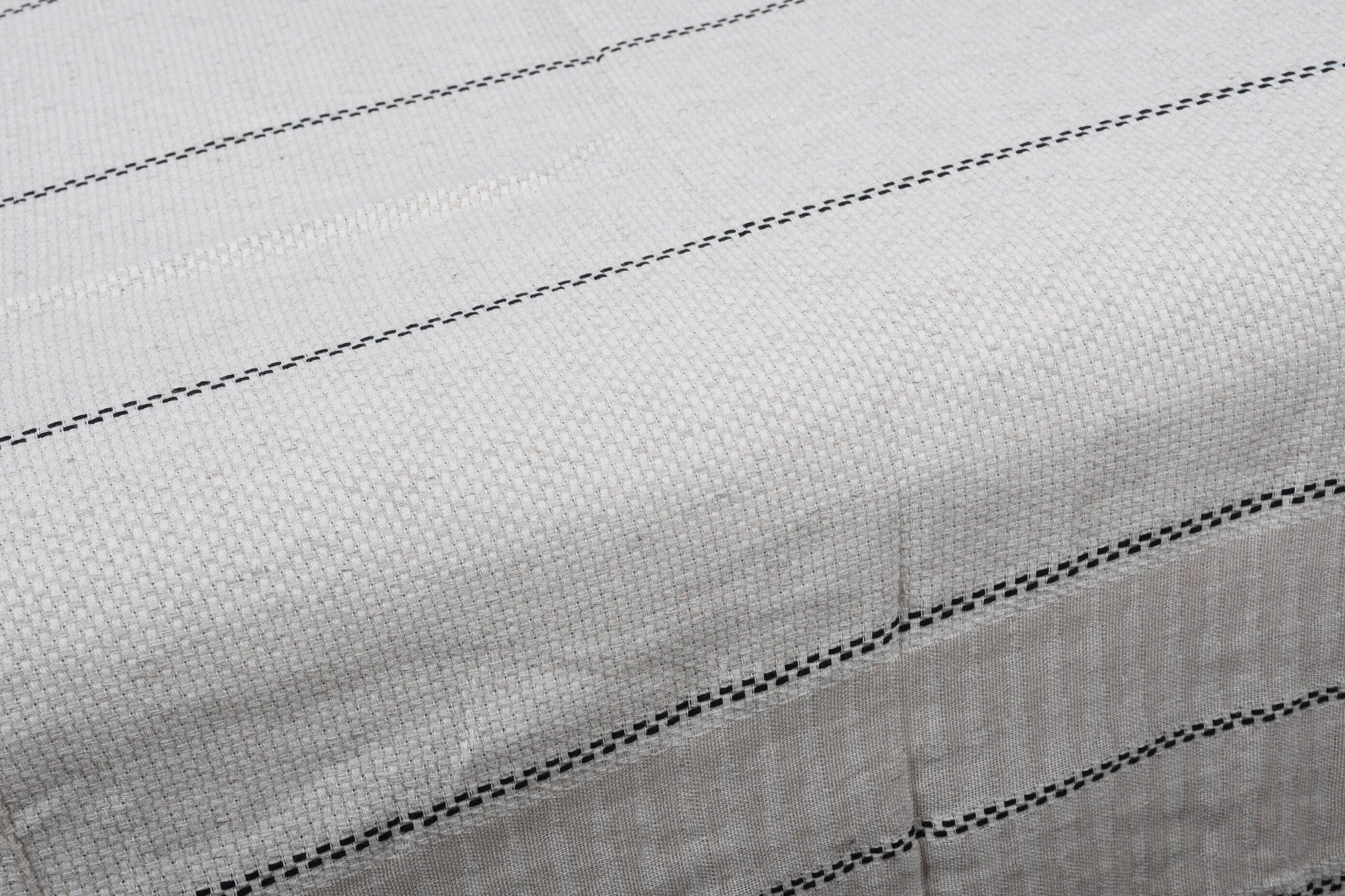 Organic Turkish Towels – wholesale Throw blanket – Wedding Gift Blankets, Elegant Light Beige Striped Throw5