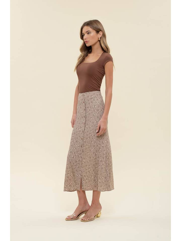 The Workshop Studio - Wholesale Skirt - Women's - FLORAL BUTTON FRONT SPLIT HEM MIDI SKIRT