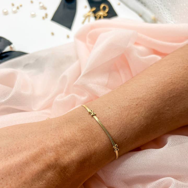 Fiona Grace - Wholesale Link & Chain Bracelet - Mini Bow Accent Snake Chain Bracelet – Gold Plated & Waterproof6