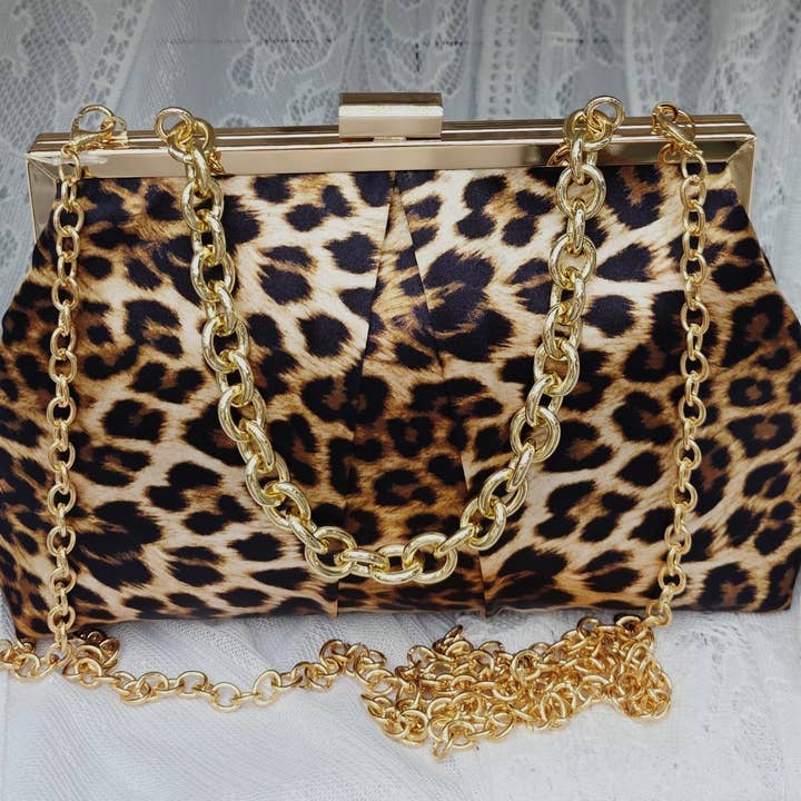 Satijnen Clutch met Luipaardprint LVBA-0360 voor wholesale door Oblige by G