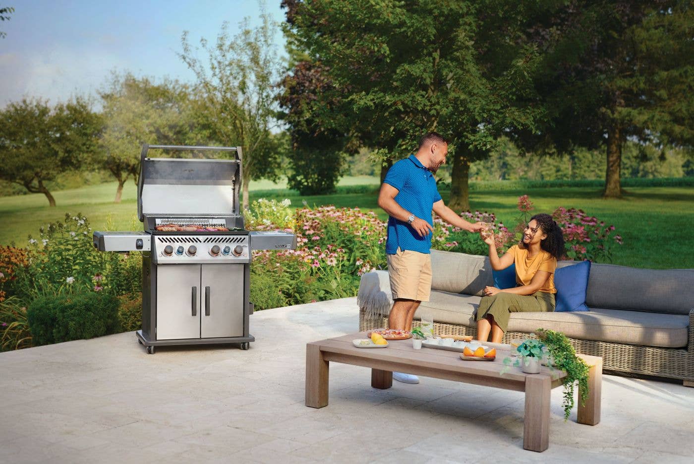 Patio Elegance - Vendita all'ingrosso Utensile per barbecue - Griglia a Gas Patio Elegance Rogue PRO‑S 525 RSIB con Bruciatori Laterali e Posteriori a Infrarossi11