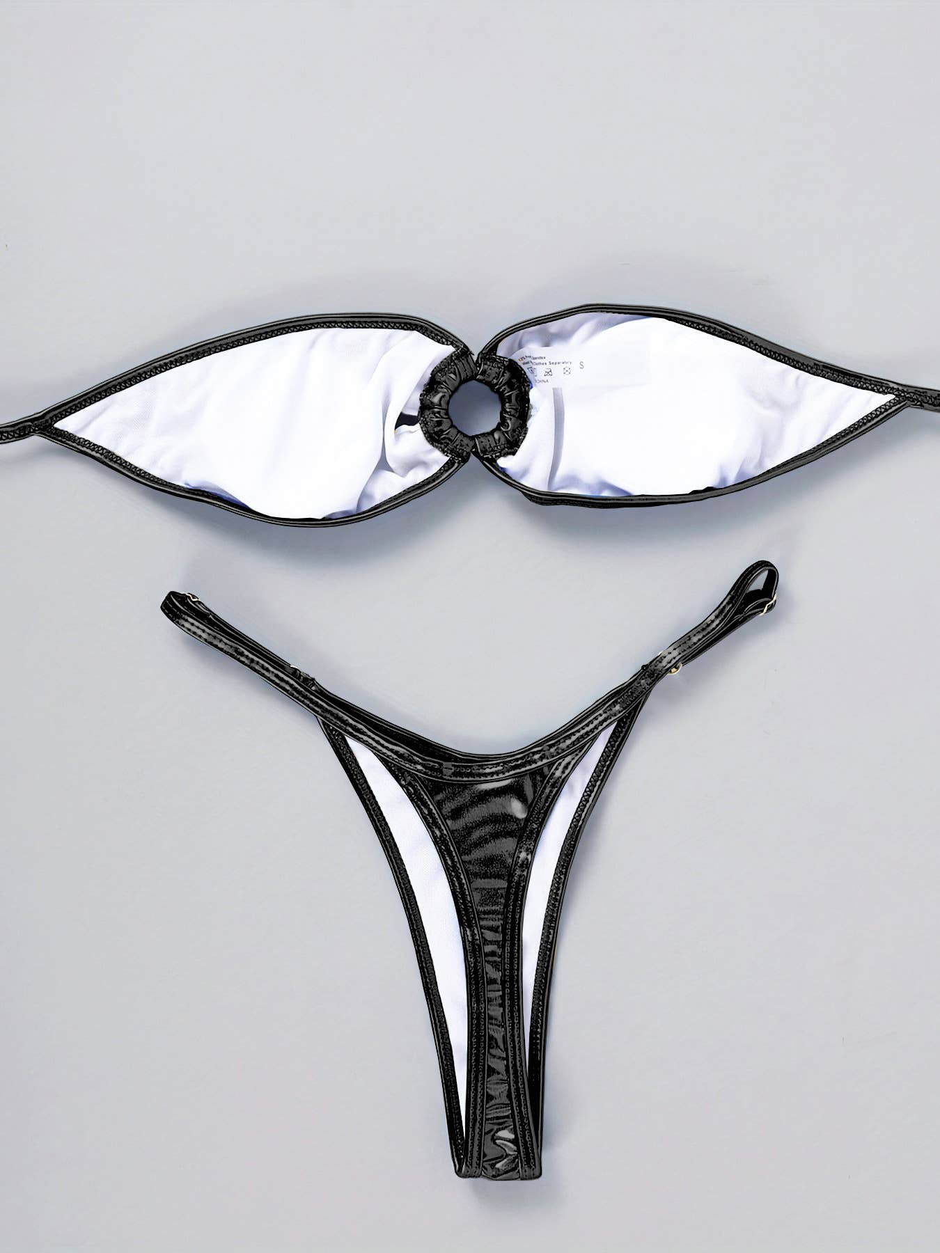 Tourtiwi - Wholesale Bikini - Dames - Sexy bikinibadpak zonder rug in goud met buisvormige bovenkant9