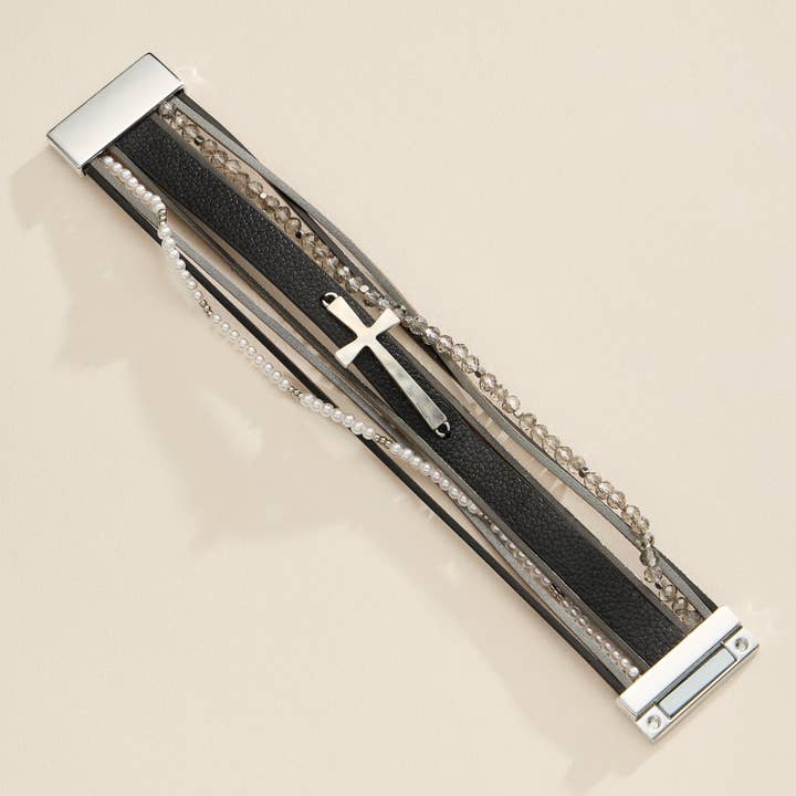 Armband i flera lager med kors av natursten för wholesale av Frem