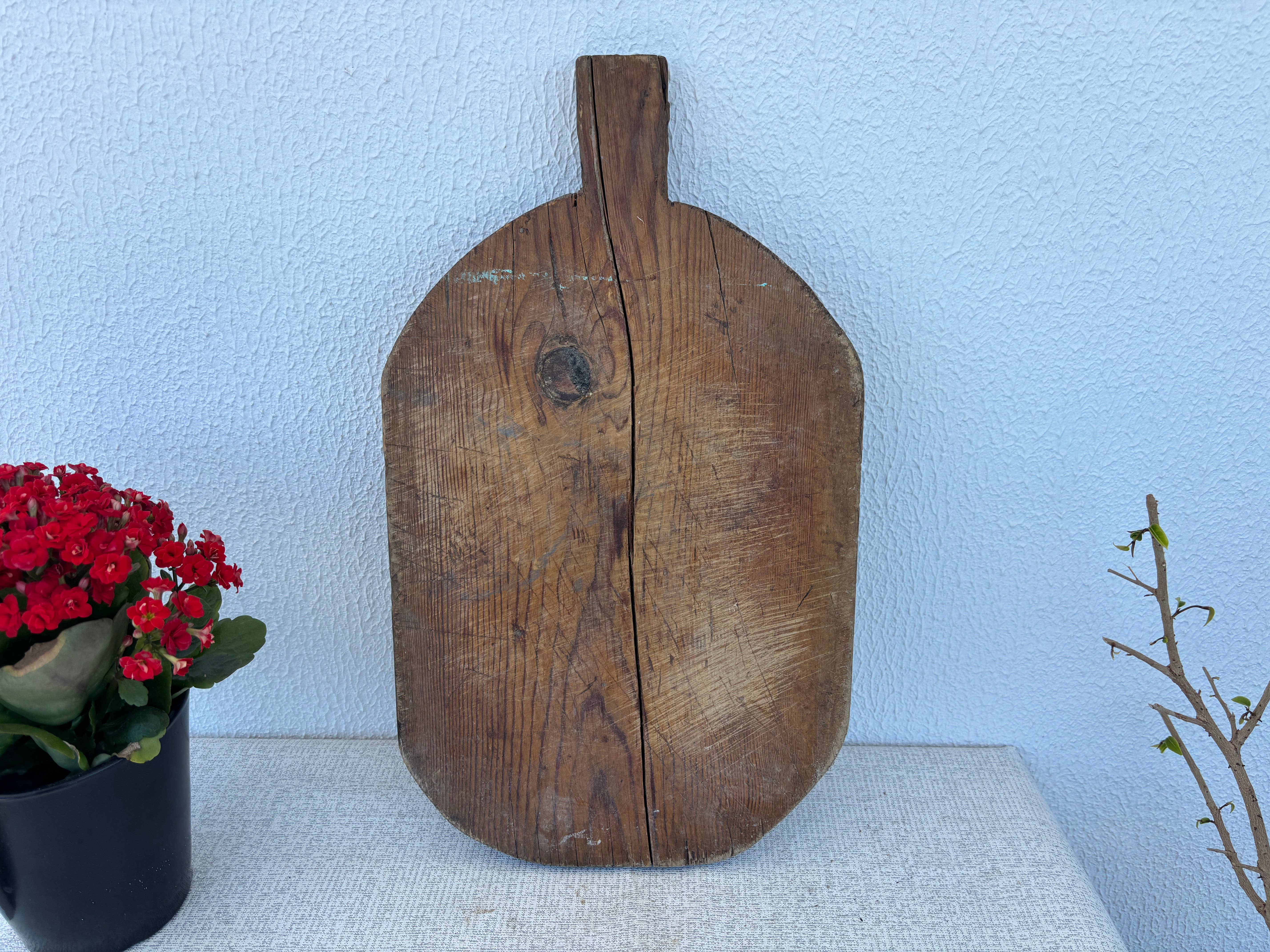Rustic Remnents - Wholesale Cutting Board - Hand-Carved Turkish Wood Board – Vintage Kitchen & Serving