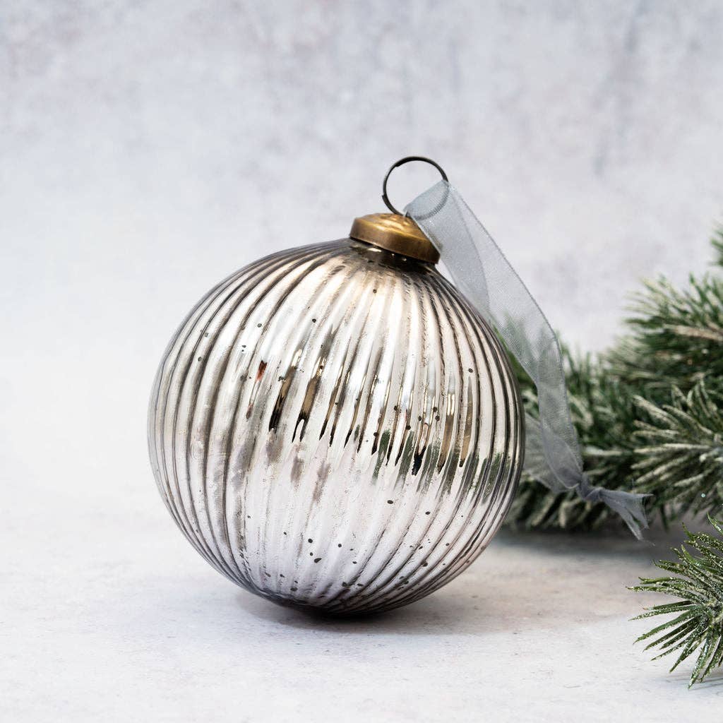 Bollywood Christmas - Venta al por mayor Adornos - Decoración navideña con forma de bola acanalada de vidrio pizarra de 4 pulgadas0